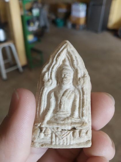 พระเนื้อผงผสมมวลสาร(พระขุนแผน(พระหลวงพ่อศักดิ์ชัย)วัดลิ้นทอง(พระซ่อมไม่ทราบรุ่น)(จังหวัดอ่างทอง))พระบ้านพระเครื่องนางของมงคล รูปที่ 8