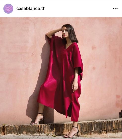 Instagram Brand (IG Brands) ฟรีไซส์ แดง แขนสั้น เสื้อเดรส ใหม่ ยี่ห้อ casablanca