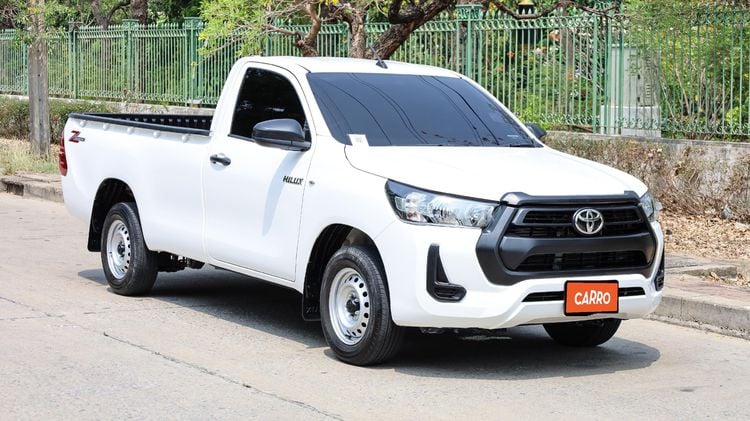 Toyota Hilux Revo 2021 2.4 Entry Pickup ดีเซล ไม่ติดแก๊ส เกียร์ธรรมดา ขาว