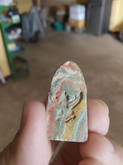 พระเนื้อผงสายรุ้ง(พระรอดเบญจรงค์หลังครุฑไม่ทราบพระเกจิใดเป็นผู้สร้าง(พระใหม่พระบ้าน))พระเครื่องรางของมงคล รูปที่ 5