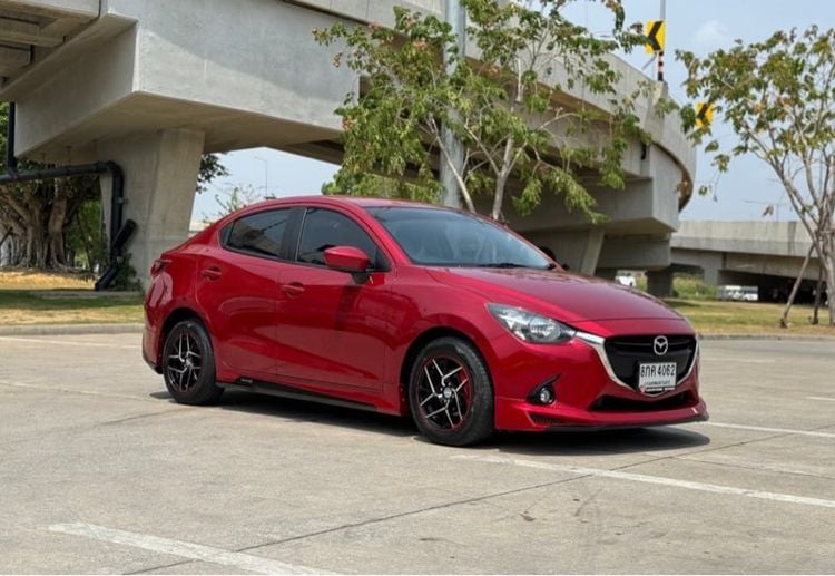 Mazda Mazda 2 2015 1.5 XD High Sedan ดีเซล ไม่ติดแก๊ส เกียร์อัตโนมัติ แดง รูปที่ 1