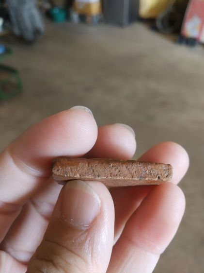 พระเนื้อดินผสมผง(พระพิมพ์พระสมเด็จหลังเรียบเนื้อออกสีแดง(ไม่ทราบพระเกจิที่สร้าง)(120304)(ไม่ทราบรุ่นและอายุป)พระบ้านพระเครื่องรางของมงคล รูปที่ 14