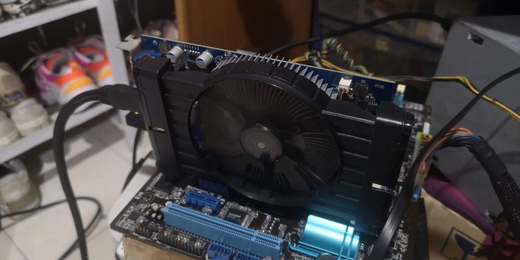 AMD Radeon HD 7700 รูปที่ 8