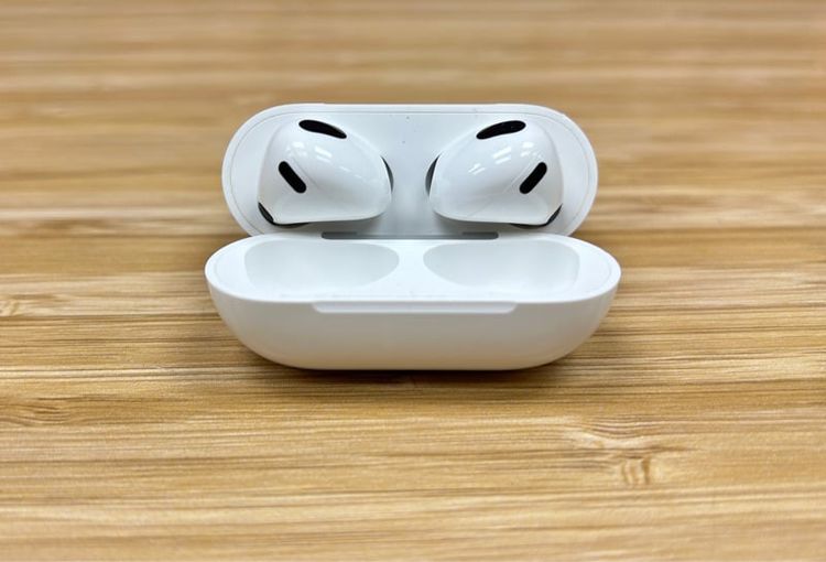 AirPods 3  รูปที่ 1