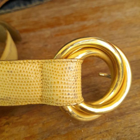 Ferragamo Salvatore
gold lizard belt
made in Italy รูปที่ 2