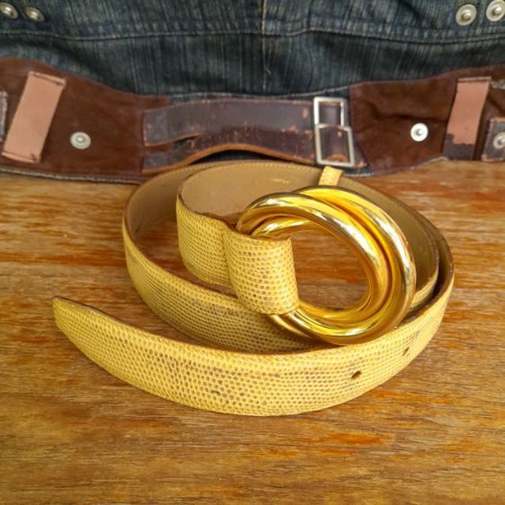 Ferragamo Salvatore
gold lizard belt
made in Italy รูปที่ 4