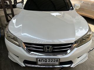 ขายรถบ้าน Honda Accord G9 2.4 Tech สีขาว ไมล์160,000