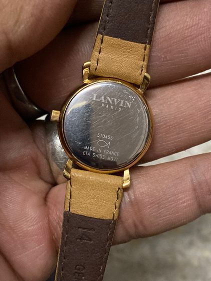 นาฬิกายี่ห้อ LANVIN  ควอทซ์  แปรีส  เมดสวิส ของแท้มือสอง ทองหนาสวย  ตัวเรือนกว้าง 26 มิลลิเมตร  1900฿ รูปที่ 3