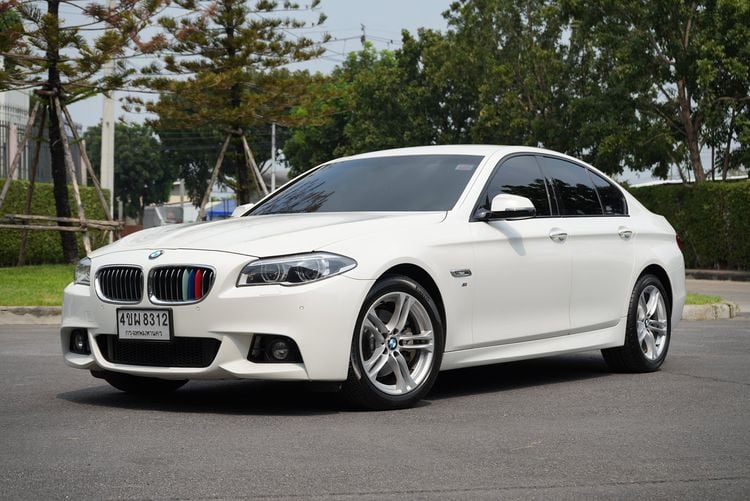 BMW Series 5 2015 525d Sedan ดีเซล ไม่ติดแก๊ส เกียร์อัตโนมัติ ขาว