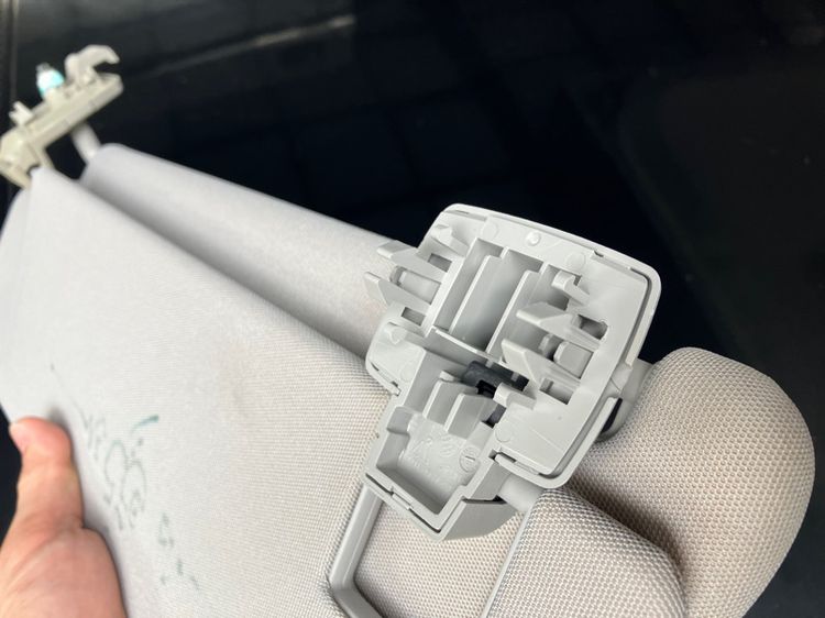 บังแดด Benz W212 สีเทา ของแท้ มือ2 ซ้าย-ขวา สภาพดี ไม่แตกหัก รูปที่ 11