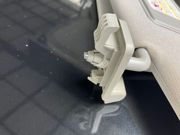 บังแดด Benz W212 สีเทา ของแท้ มือ2 ซ้าย-ขวา สภาพดี ไม่แตกหัก รูปที่ 7