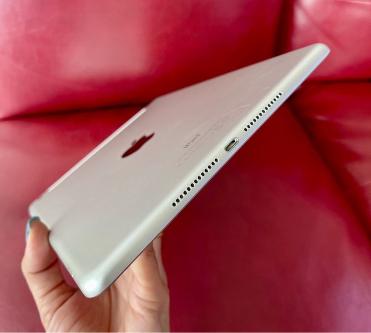 iPad Gen 5 Sim 128gb เครื่องศูนย์ไทยไม่ติดไอคาวแสกนนิ้วได้จอทัสกรีนปกติ((รับแลกรับเทิร์นทุกรุ่นค่ะ) รูปที่ 3