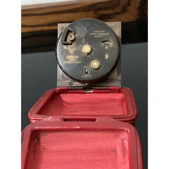 นาฬิกาปลุกไขลานอยู่ได้8วันแบรนดังของสวิส VINTAGE CYMA AMIC 8 DAY SONOMATIC 16 JEWEL SWISS ALARM CLOCK TRAVEL WORKS 1950’s SWISS MADE รูปที่ 5
