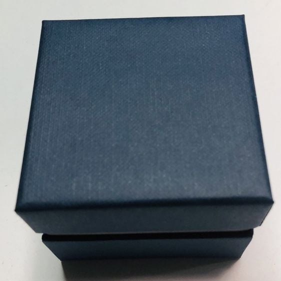 กล่องใส่ แหวน จี้ ต่างหู สีน้ำเงิน ขนาด 6x6 cm.ใบละ15 บาท รูปที่ 1