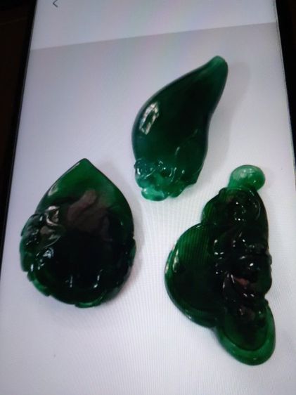 sale 3 pcs natural green burmaimperial jadeites รูปที่ 2