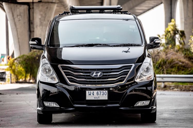 Hyundai H-1  2015 2.5 Elite Plus Van ดีเซล ไม่ติดแก๊ส เกียร์อัตโนมัติ ดำ รูปที่ 2