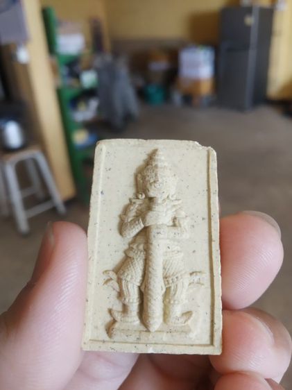 พระเนื้อผงผสมว่าน(ท้าวเวสสุวรรณพระหลวงปู่หมุน(ฐิตสีโล)หลังยันต์ดวงเศรษฐี(รุ่นเสาร์ห้า)(บูชาครูปี2543))พระบ้านพระเครื่องรางของมงคล รูปที่ 5