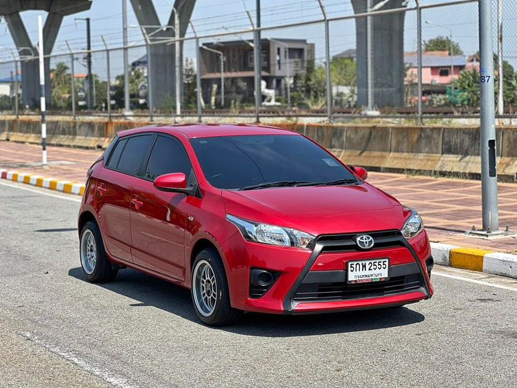Toyota Yaris 2016 1.2 E Sedan เบนซิน ไม่ติดแก๊ส เกียร์อัตโนมัติ แดง