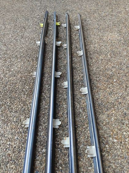 คิ้วรีดน้ำกระจกประตู Toyota Corolla ae92 ปี 89-91 แท้ มือ2 ครบทุกเส้น รูปที่ 3