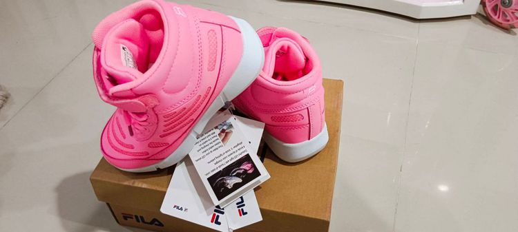ขาย 500 บาท รองเท้า FILA ของแท้ เบอร์ 31 เท้ายาวไม่เกิน 22cm ใส่ได้ สภาพใหม่มากพื้นเต็ม ยังไม่เคยใส่ราคาต่อรองได้  รูปที่ 8