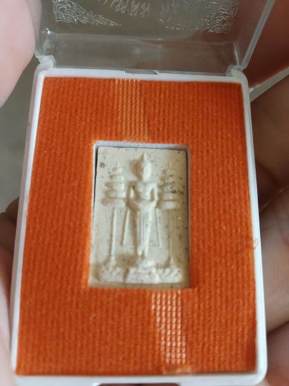 พระเนื้อว่านผสมผงพิมพ์เล็ก(พระหลวงพ่อบ้านแหลมพิมพ์ย้อนยุค2516วัดเพชรสมุทรวรวิหาร(จังหวัดสมุทรสงคราม))พระบ้านพระเครื่องรางของมงคล รูปที่ 7