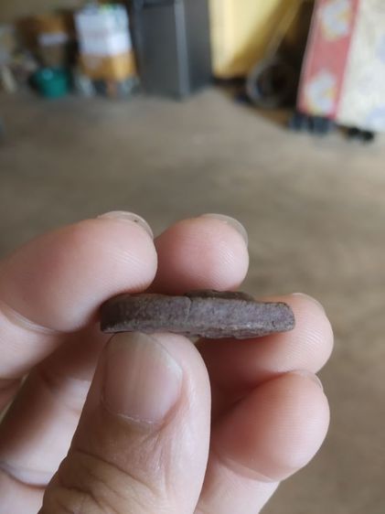 พระเนื้อว่านผสมผงพิมพ์หยดน้ำ(พระรูปเหมือนพระครูบาศรีวิชัยหลังยันต์พระเจ้าห้าพระองค์(วัดบ้านปาง)(จังหวัดเชียงใหม่))พระเครื่องรางของมงคล รูปที่ 16