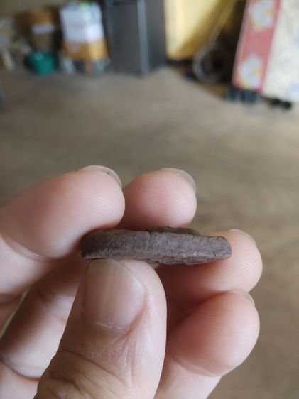 พระเนื้อว่านผสมผงพิมพ์หยดน้ำ(พระรูปเหมือนพระครูบาศรีวิชัยหลังยันต์พระเจ้าห้าพระองค์(วัดบ้านปาง)(จังหวัดเชียงใหม่))พระเครื่องรางของมงคล รูปที่ 17