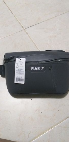 ขายกระเป๋าสะพายข้าง Playboy แท้ ไม่เคยใช้เลย