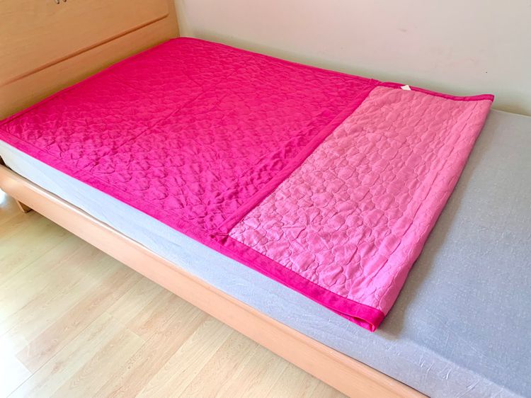 ผ้าปูรองนอน (แบบบาง) ขนาด 3.5ฟุต สีชมพูบานเย็นกำมะหยี่ปักลายวินเทจทั้งผืน ยี่ห้อ Micmac (สภาพใหม่) มือสองสภาพดี สินค้าญี่ปุ่น-เกาหลีแท้ รูปที่ 10