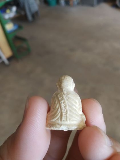 พระเนื้อผง(พระเนื้อผงเป็นพระรูปลอยพระหลวงพ่อเงินวัดบางคลาน(จังหวัดพิจิตร))พระบ้านพระเครื่องรางของมงคล รูปที่ 13