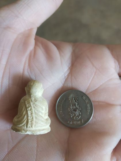 พระเนื้อผง(พระเนื้อผงเป็นพระรูปลอยพระหลวงพ่อเงินวัดบางคลาน(จังหวัดพิจิตร))พระบ้านพระเครื่องรางของมงคล รูปที่ 8