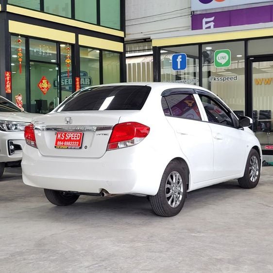 Honda Brio 2015 1.2 Amaze SV Sedan เบนซิน ไม่ติดแก๊ส เกียร์อัตโนมัติ ขาว รูปที่ 4