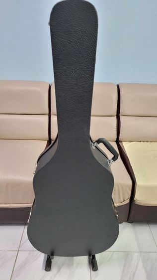 Hardcase TAKABE Vintage Japan ฮาร์ดเคสกีต้าร์ทรง Dreadnought 41"วัสดุหนังสีดำ ภายในบุกำมะหยี่สีน้ำเงิน ตัวล้อค บานพับ หูหิ้ว ใช้งานได้ปกติ รูปที่ 2