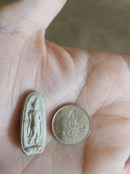 พระเนื้อผงผสมว่านพิมพ์เล็ก(พระปางลีลากำแพงเม็ดขนุนหรือพระปางลีลากำแพงเขย่ง(เนื้อออกสีขาวไม่ทราบพระเกจิที่สร้าง))พระบ้านพระเครื่องรางของมงคล รูปที่ 5