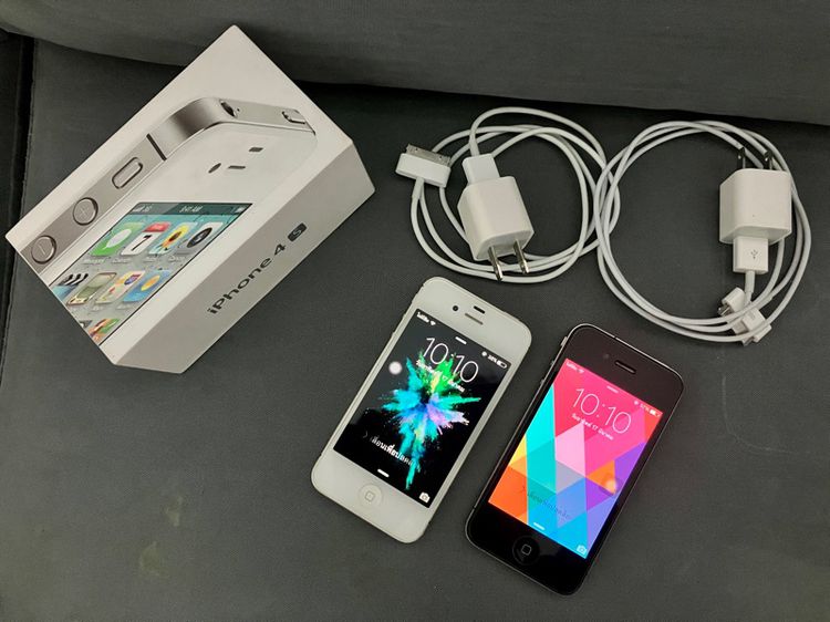 iPhone 4S ขาว กับ iPhone 4 ดำ รูปที่ 2
