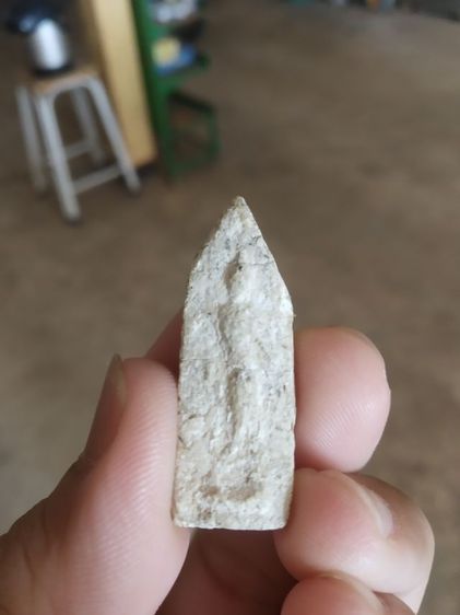 พระเนื้อว่านผสมผง(พระปางลีลากำแพงทุ่งเศรษฐีเรือพระปางลีลากำแพงเขย่งพิมพ์ห้าเหลี่ยม(ไม่ทราบพระเกจิ))พระบ้านพระเครื่องรางของมงคล รูปที่ 3