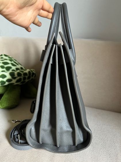 กระเป๋า saint laurent สีเทาสวยมาก รูปที่ 3
