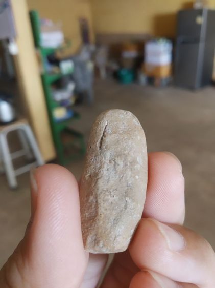 พระเนื้อดิน(พระปางลีลากำแพงทุ่งเศรษฐี(พระปางลีลากำแพงเม็ดขนุน)(180371)(ไม่ทราบพระเกจิที่สร้าง))พระบ้านพระเครื่องรางของมงคล รูปที่ 6