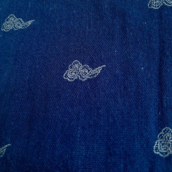 MPS
Indigo 
Japanese kumo art batik shirts
🔴🔴🔴 รูปที่ 9