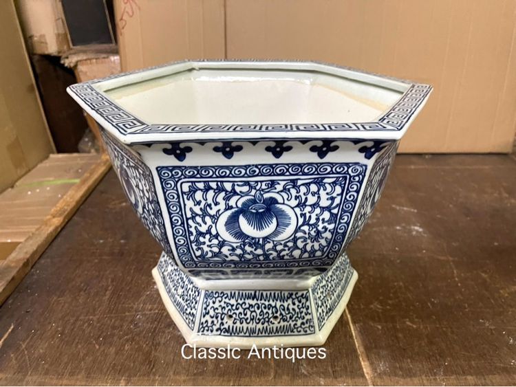 กระถาง กังไสลายคราม หกเหลี่ยมลายผักชี ใบใหญ่ รูปที่ 5