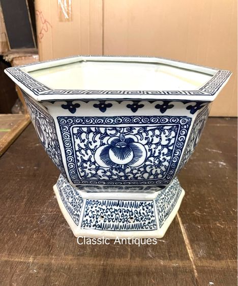 กระถาง กังไสลายคราม หกเหลี่ยมลายผักชี ใบใหญ่ รูปที่ 3