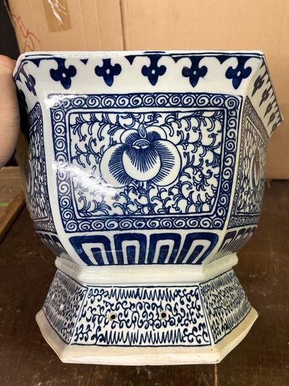 กระถาง กังไสลายคราม หกเหลี่ยมลายผักชี ใบใหญ่ รูปที่ 7