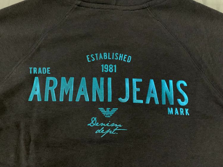 เสื้อคลุม Armani Jeans เทียบเท่าไซส์ S ของแท้ สภาพไม่เคยใช้งาน รูปที่ 5