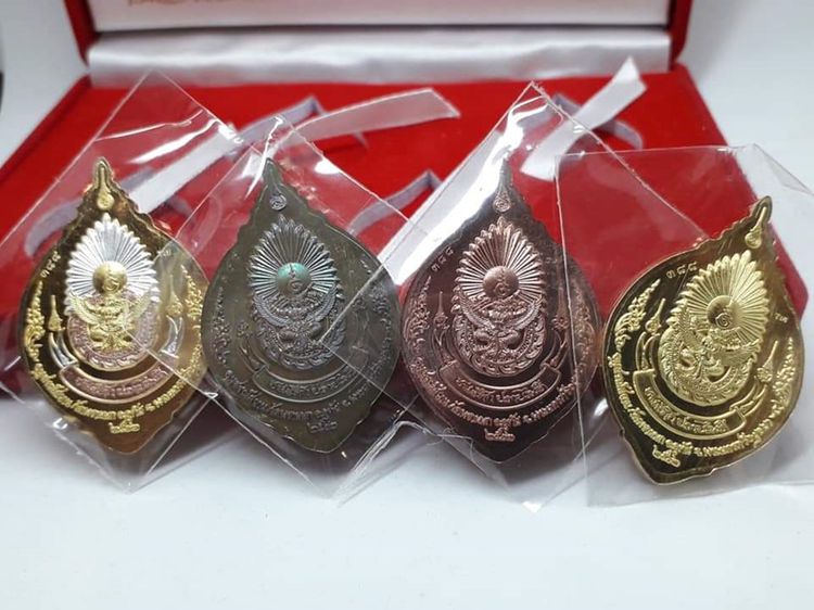 (ชุดกรรมการ 4 เนื้อ) เหรียญสมเด็จพระเจ้าตากสิน รุ่น ชนะศึกปราบไพรี วัดพรานนก อยุธยา พ.ศ.2562 พร้อมกล่องเดิม รูปที่ 3