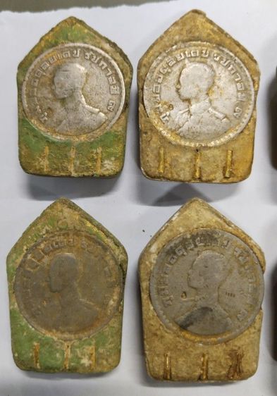 พระขุนแผนหลวงปู่ทิม ปี15 หลังฝังเหรียญบาท จำนวน10องค์ รูปที่ 11