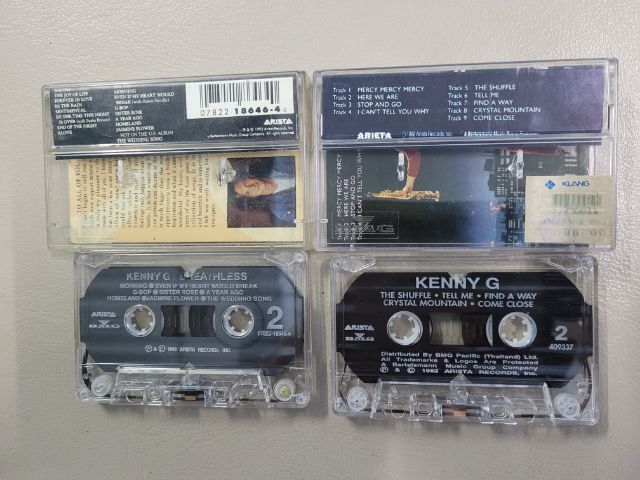 เทปคาสเช็ท 2 ตลับ Kenny G อัลบั้ม Kenny G , Breathless ของแท้ โดย BMG  สภาพเทปสวยมาก เดิมๆ ไม่ค่อยได้ใช้งาน เจ้าของเก็บรักษาอย่างดี ไว้สะสม รูปที่ 2