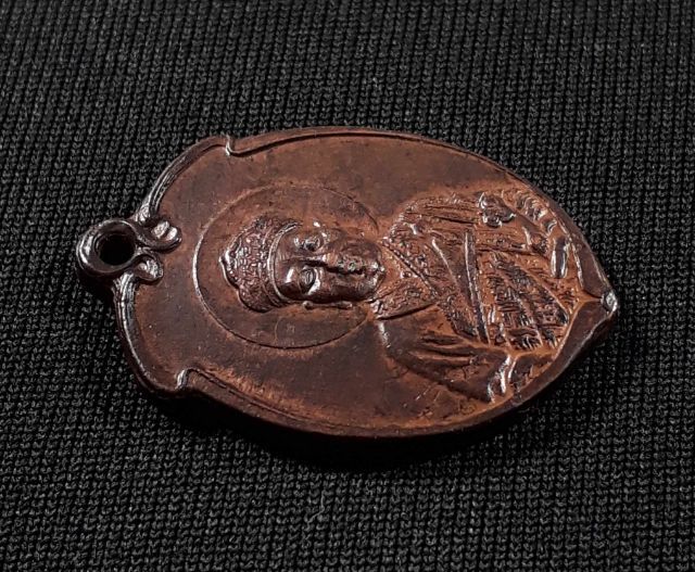 เหรียญไต้ฮงกง รุ่นแรก ปี2493 จ.กรุงเทพ เนื้อทองแดงสภาพยังสวย รูปที่ 3