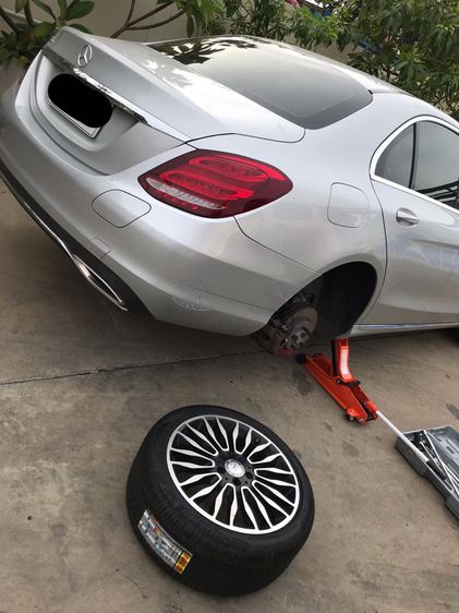 ปะยางและเปลี่ยนยางนอกสถานที่ รูปที่ 9