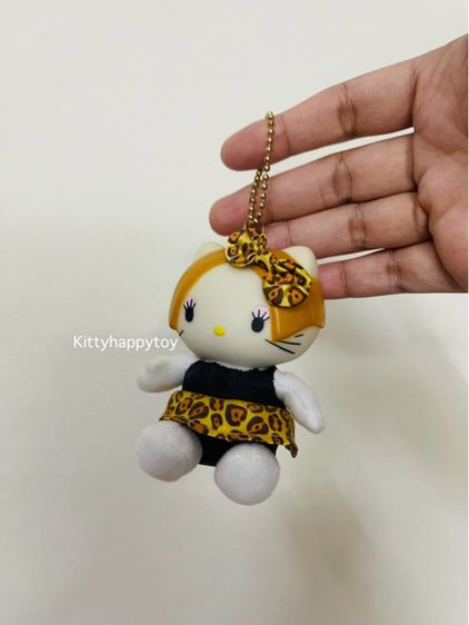 ตุ๊กตาผ้าขน hello kitty keychain 