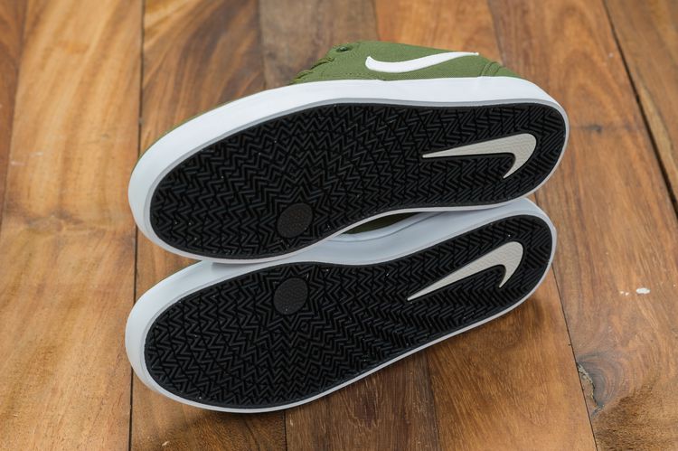 รองเท้าผ้าใบ Nike SB Classic ของแท้ ไซส์ US 9.5  UK 8.5  EU 43  27.5 cm รูปที่ 5
